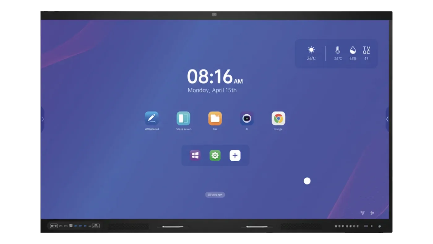 Pantalla interactiva QMaster KR-AIO de frente, con bisel claro y la cámara integrada centrada en la parte superior
